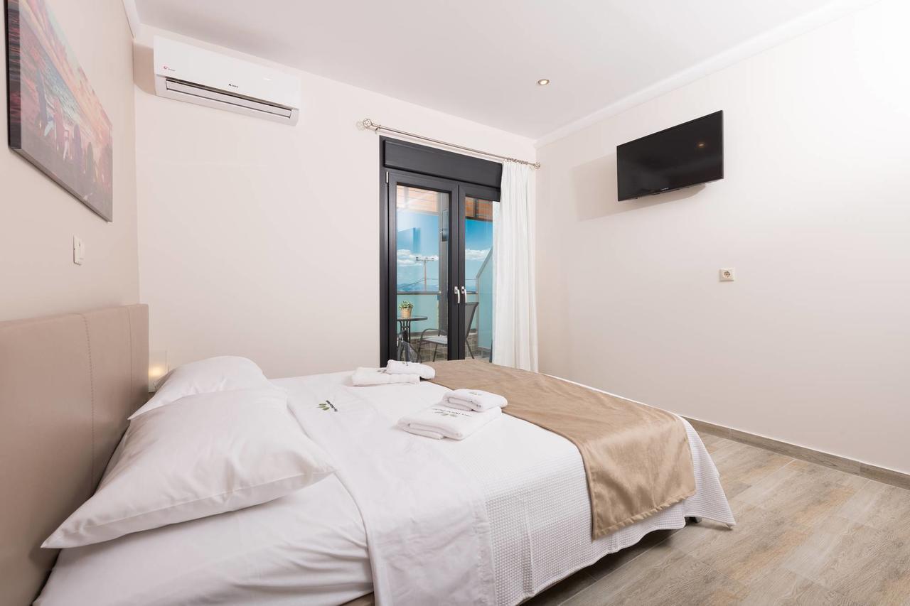 Hotel Ftery Skala Rachoni  Esterno foto